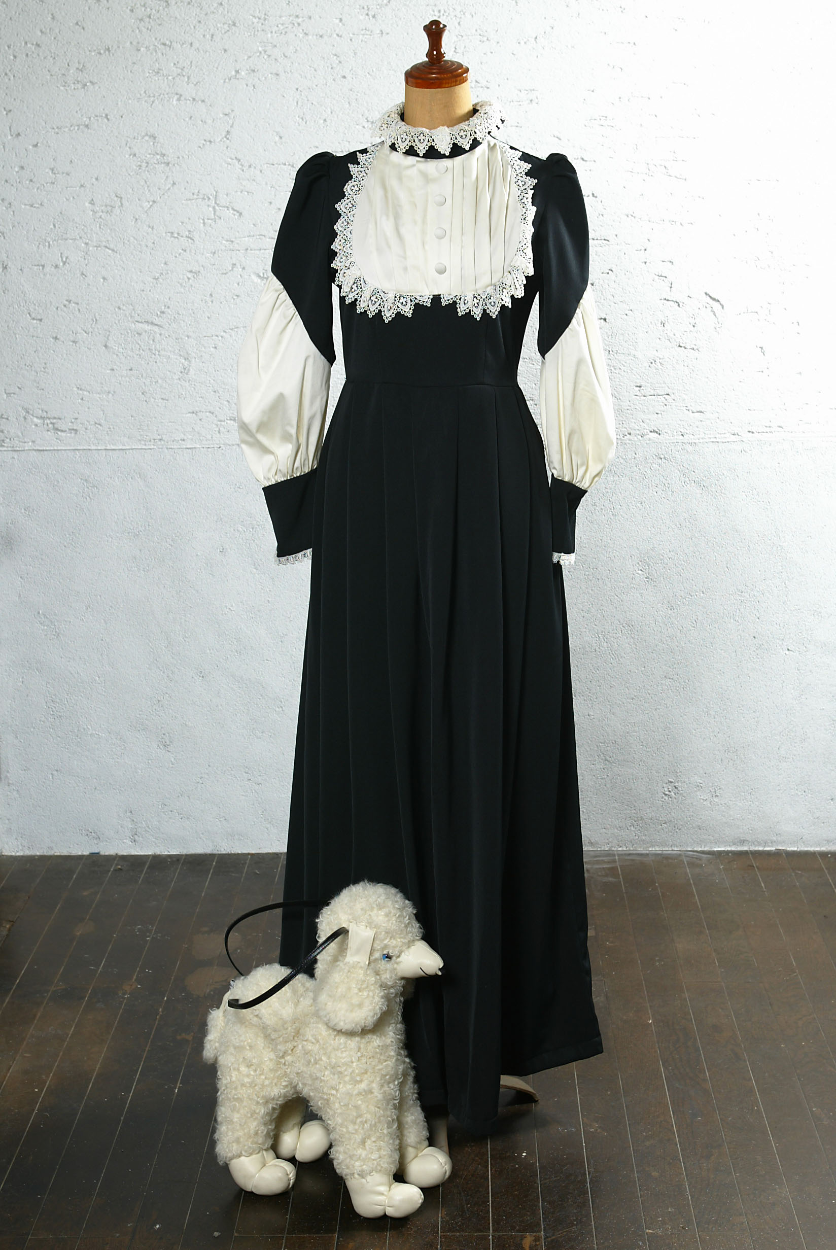 Kazuko Ogawa �S�X���� �S�V�b�N �����[�^ �f�U�C�i�[